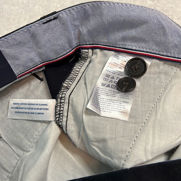 Tommy Hilfiger Brushed Twill Chinos, Black, size 32 x 30 - Picture 7 of 9